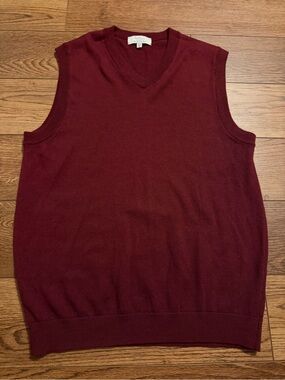 Men's 100% Merino Wool V-Neck Sleeveless Sweater Vest - Deep Burgundy